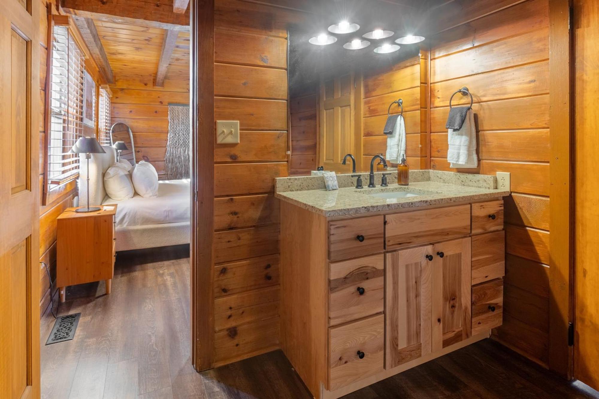 Dudley II By Avantstay Comfortable Cabin W Hot Tub Views Pigeon Forge Kültér fotó