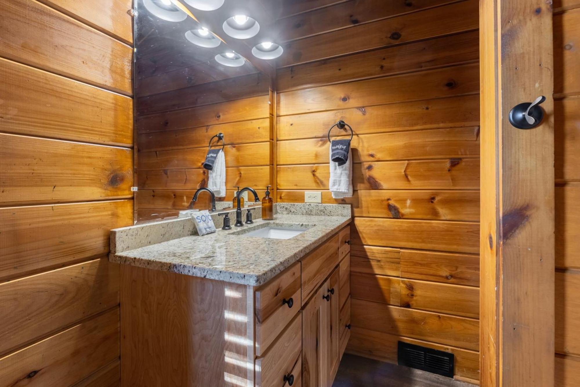 Dudley II By Avantstay Comfortable Cabin W Hot Tub Views Pigeon Forge Kültér fotó